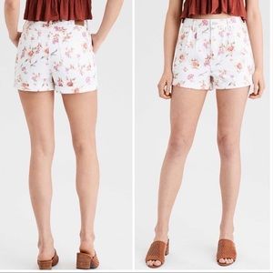 American Eagle Floral Cottagecore High Rise Denim Mom Shorts Size 6 Retro